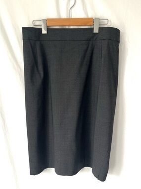 Theory Wool Pencil Skirt in Charcoal Grey